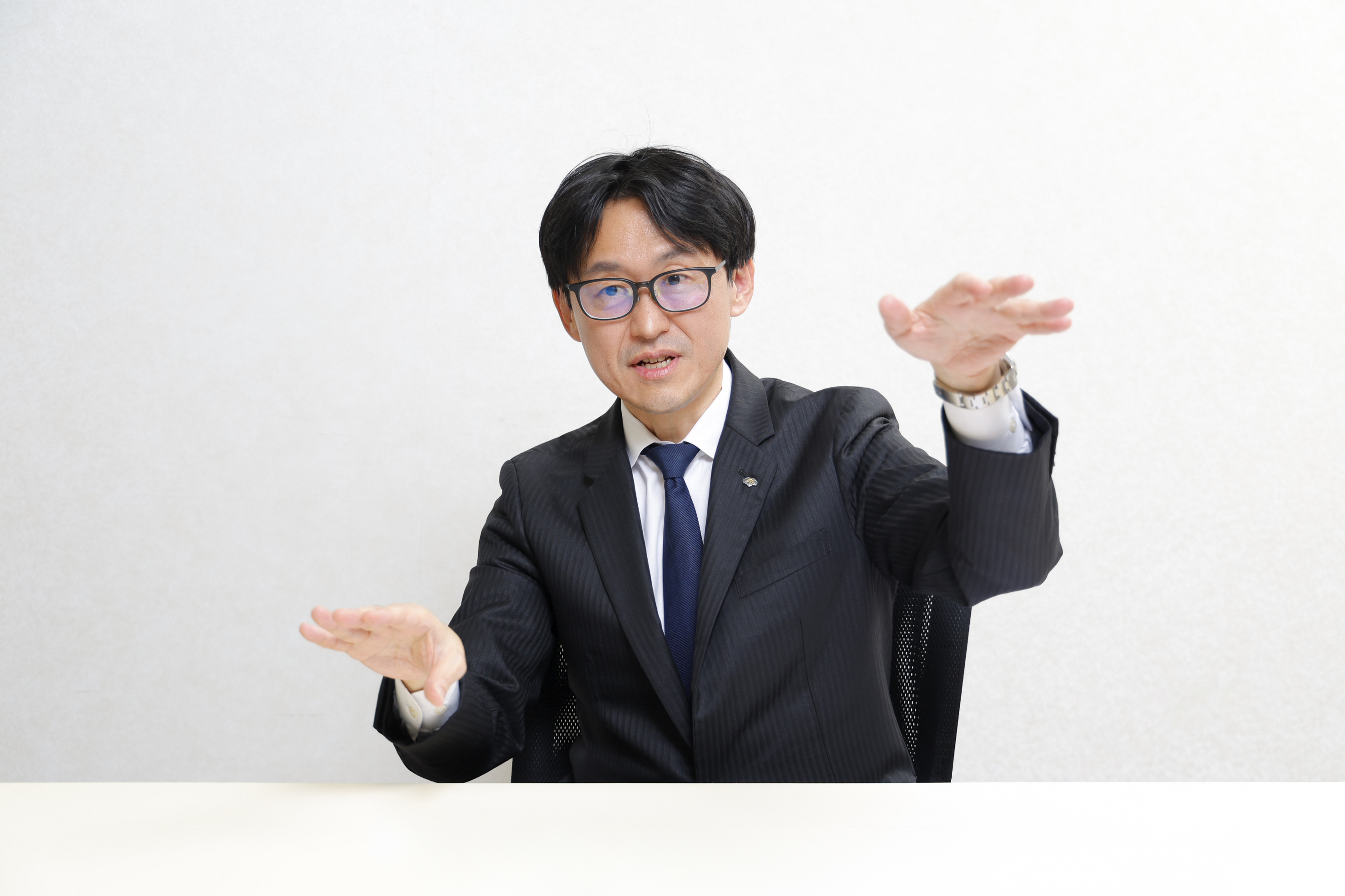 データセンター投資はなぜ増えている? 巨額投資のリスクと収益化見極めポイントを解説 野村證券・篠原哲のイメージ